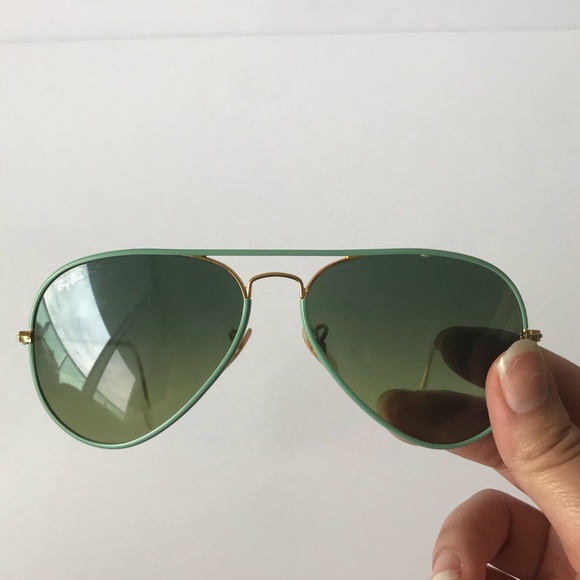 Ray-Ban Woman’s Sunglasses - Picture 5 of 8